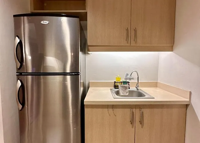 1br Corner Unit With Balcony *