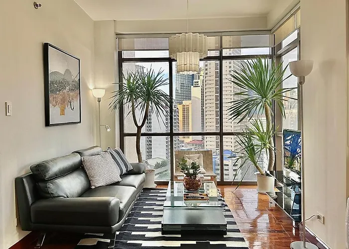 1br Corner Unit With Balcony Apartment *